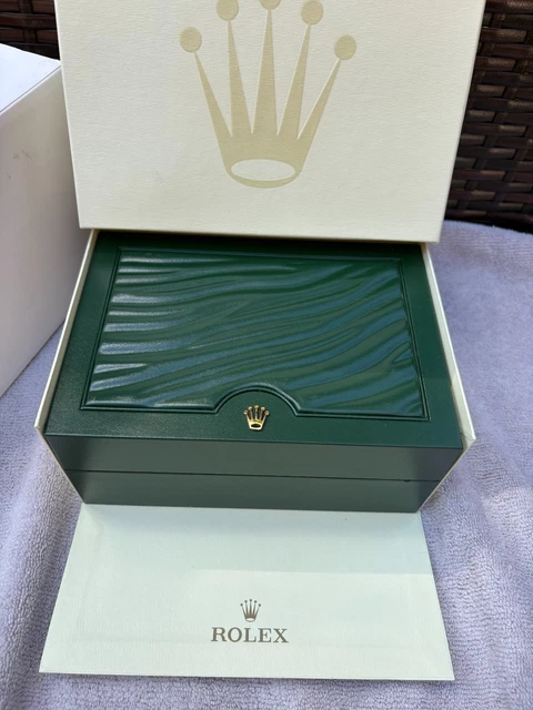 Rolex GMT-Master II "Batman" 2015-16 116710BLNR - Révisée en usine en 2025 PAS DE RSV !! – Image 5