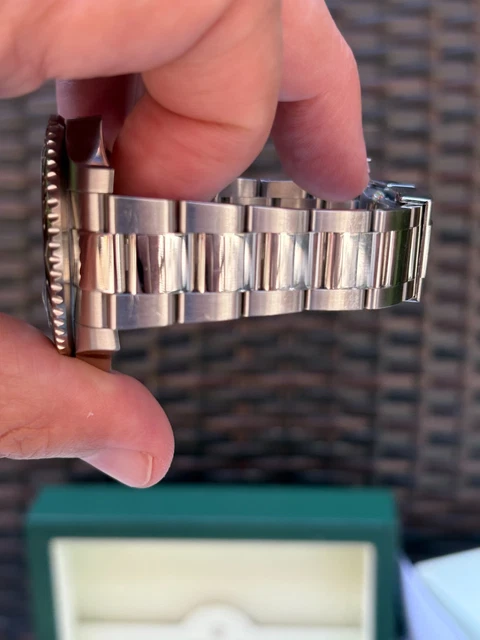 Rolex GMT-Master II "Batman" 2015-16 116710BLNR - Révisée en usine en 2025 PAS DE RSV !! – Image 12