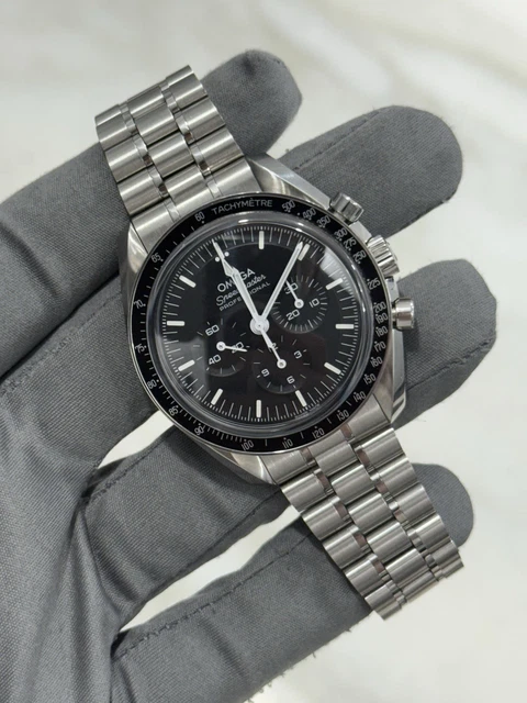 Omega Speedmaster Moonwatch 42 mm, cadran noir, saphir, 2023, référence 310.30.42.50.01.002 – Image 15