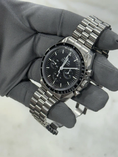 Omega Speedmaster Moonwatch 42 mm, cadran noir, saphir, 2023, référence 310.30.42.50.01.002 – Image 5