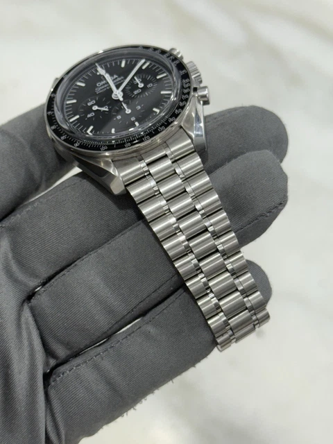 Omega Speedmaster Moonwatch 42 mm, cadran noir, saphir, 2023, référence 310.30.42.50.01.002 – Image 14