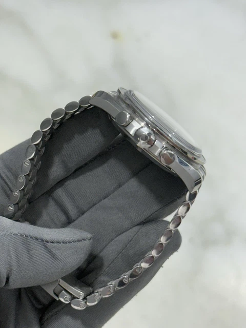 Omega Speedmaster Moonwatch 42 mm, cadran noir, saphir, 2023, référence 310.30.42.50.01.002 – Image 8