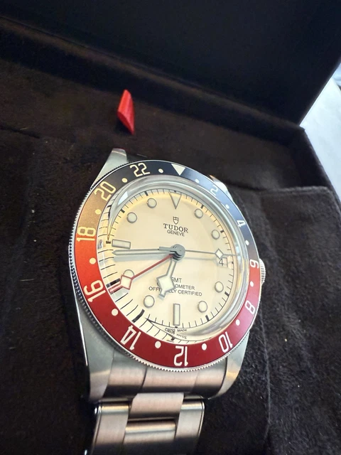 Montre TUDOR Black Bay GMT M79830RB-0010, 41 mm, cadran opalin/blanc, B&P – Image 2