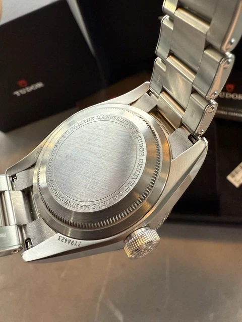 Montre TUDOR Black Bay GMT M79830RB-0010, 41 mm, cadran opalin/blanc, B&P – Image 5