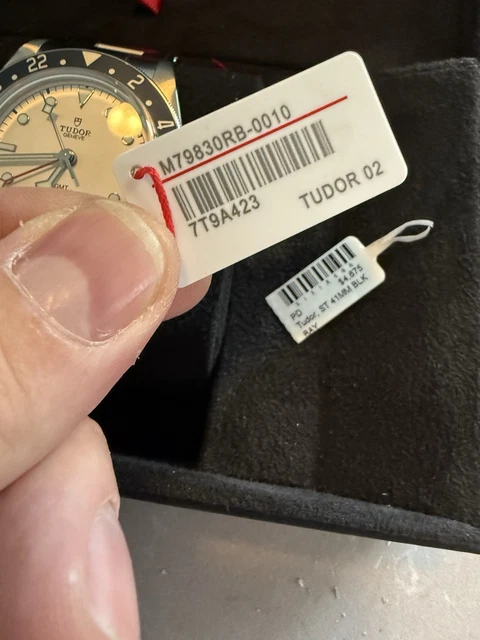 Montre TUDOR Black Bay GMT M79830RB-0010, 41 mm, cadran opalin/blanc, B&P – Image 3