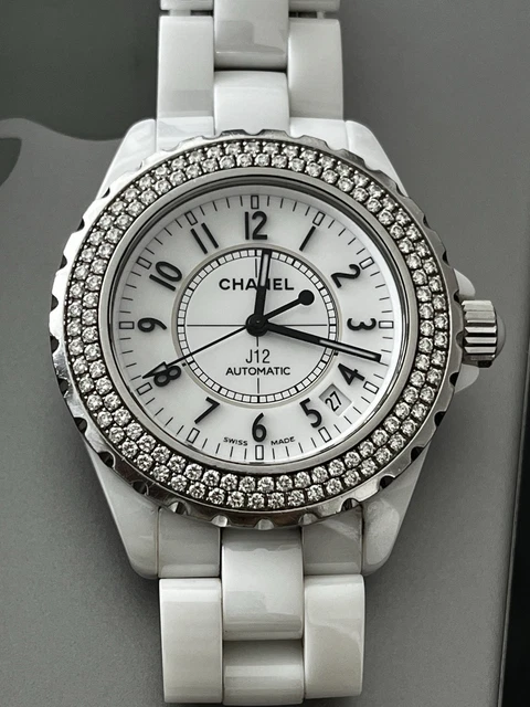 Montre CHANEL J12, lunette sertie de diamants, cadran blanc en céramique blanche, mouvement automatique, 38 mm – Image 11