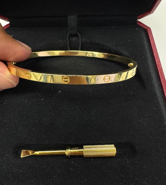 Bracelet jonc Love de Cartier | Or jaune 18 carats | Certificat et écrin | Taille 19 – Image 8