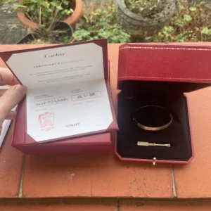 Bracelet Cartier Love Original en or rose, taille 17, boîte et papiers, 2025