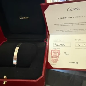Manchette Cartier Love, or blanc 18 carats avec diamant, taille 17.