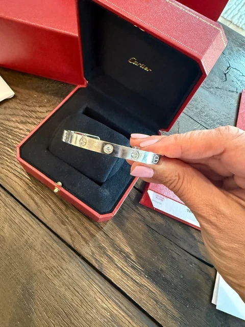 Manchette Cartier Love, or blanc 18 carats avec diamant, taille 17 – Image 4