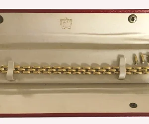 Bracelet Cartier Panthère à 3 rangs en or jaune 18 carats, très bon état