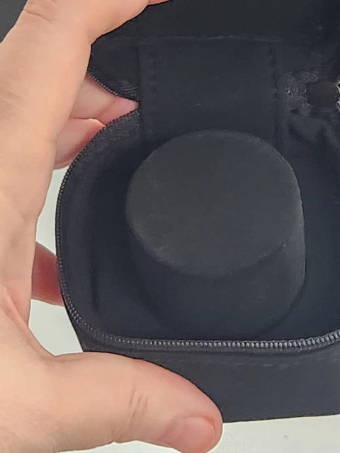 Montre Chanel J12 Quartz 33 mm en céramique noire avec index émeraude + écrin Chanel – Image 4