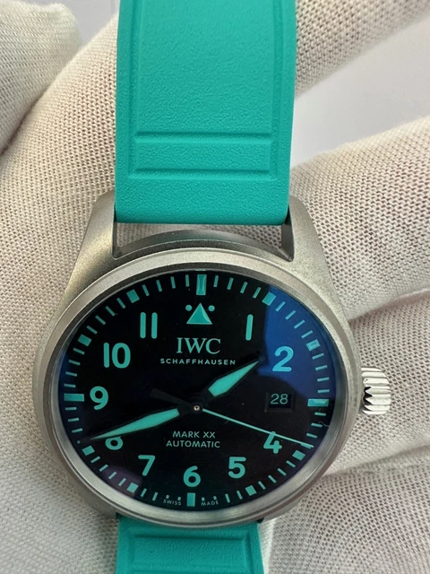 NOUVEAU 2025 IWC Schaffhausen Pilot Mark XX Mercedes-AMG Petronas F1 40MM (IW328210) – Image 12
