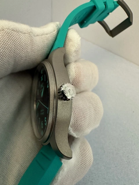 NOUVEAU 2025 IWC Schaffhausen Pilot Mark XX Mercedes-AMG Petronas F1 40MM (IW328210) – Image 7