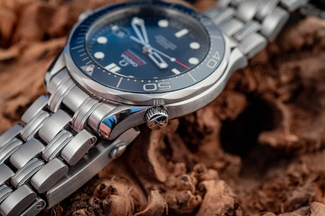 OMEGA 2023 Seamaster Diver Bleu No Wave 300M 212.30.41.20.03.001 Boîte et papiers – Image 4