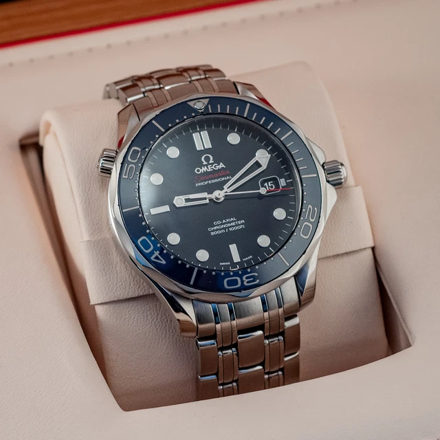 OMEGA 2023 Seamaster Diver Bleu No Wave 300M 212.30.41.20.03.001 Boîte et papiers