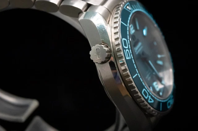 OMEGA Seamaster Planet Ocean 600M 39,5 mm Cadran bleu été - 215.30.40.20.03.002 – Image 9