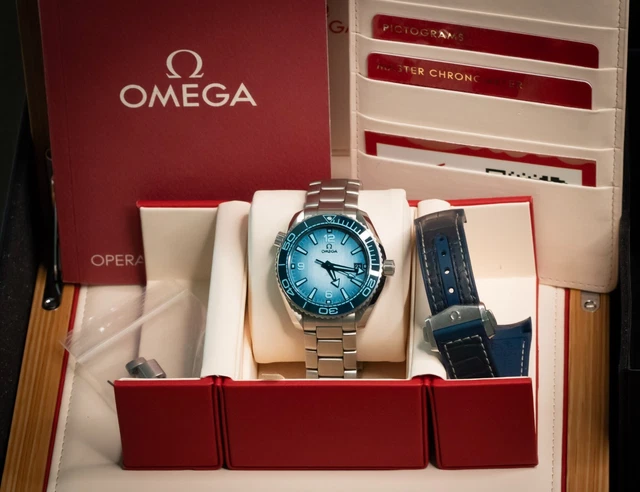 OMEGA Seamaster Planet Ocean 600M 39,5 mm Cadran bleu été - 215.30.40.20.03.002