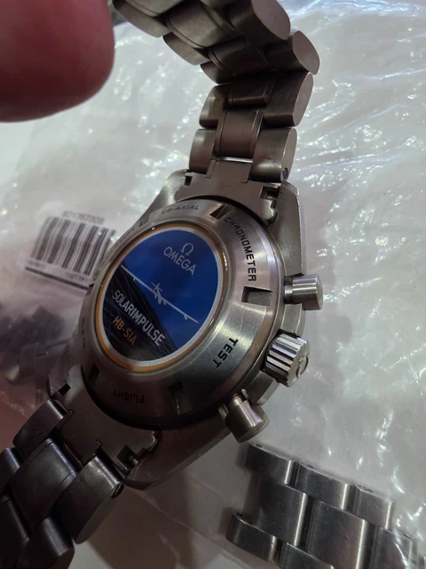 Chronographe automatique Omega Speedmaster HB-SIA GMT d'occasion. Bon état. – Image 4