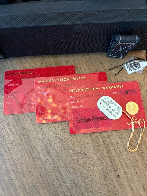 OMEGA Speedmaster Moonwatch Professional Sapphire Sandwich 310.30.42.50.01.002 – Image 3