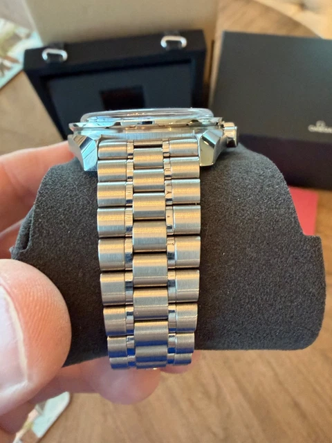 OMEGA Speedmaster Moonwatch Professional Sapphire Sandwich 310.30.42.50.01.002 – Image 6