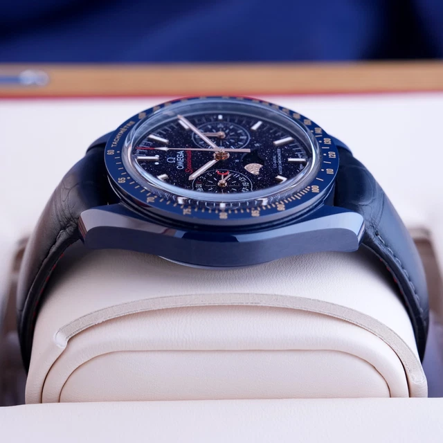 Omega Speedmaster Moonphase Céramique Cadran Bleu Aventurine - 304.93.44.52.03.002 – Image 8