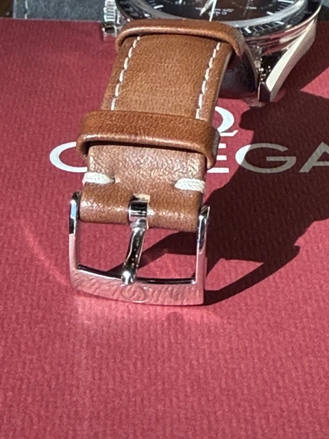 Omega Speedmaster Moonwatch Première montre Omega dans l'espace Édition limitée État neuf Portée deux fois – Image 7