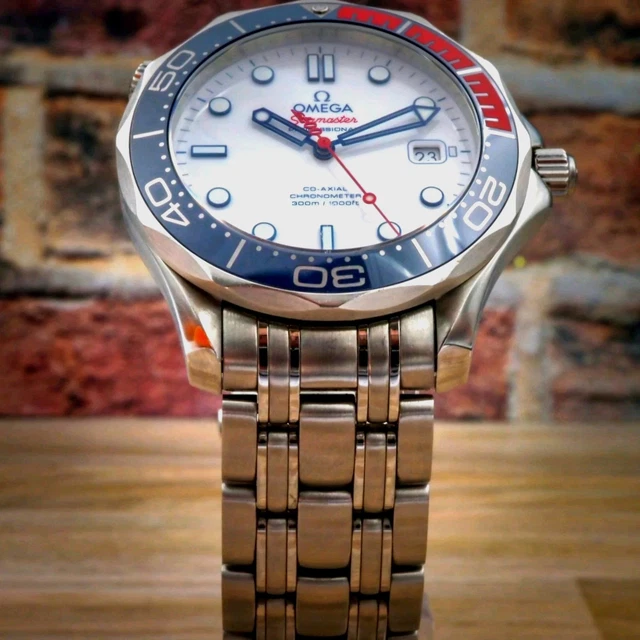 RARE OMEGA Bond Seamaster Diver 300M Commander's Watch/Blanc/Bleu/Rouge/ Bracelet – Image 8