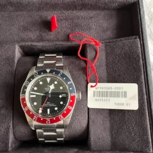 Montre Tudor Black Bay GMT automatique 41 mm