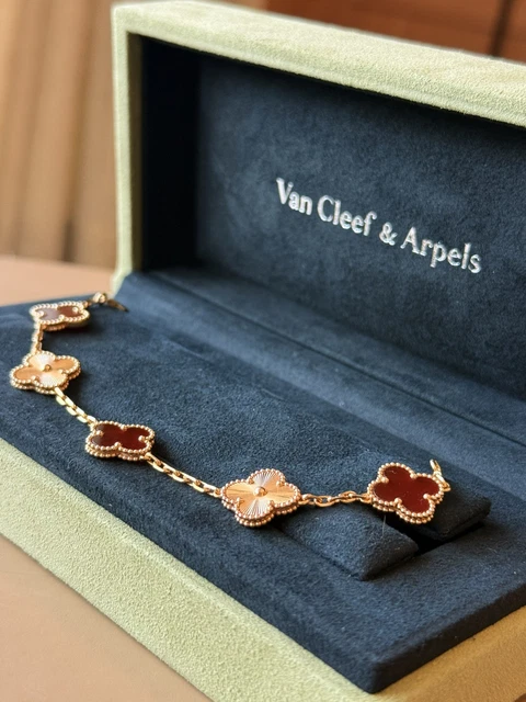 Van Cleef & Arpels Alhambra Bracelet cornaline en or rose 18 carats avec boîte et certificat – Image 17