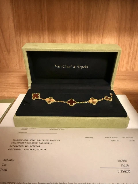 Van Cleef & Arpels Alhambra Bracelet cornaline en or rose 18 carats avec boîte et certificat