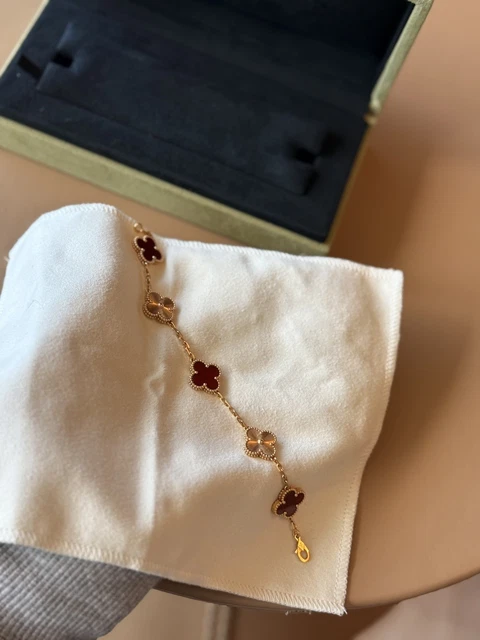 Van Cleef & Arpels Alhambra Bracelet cornaline en or rose 18 carats avec boîte et certificat – Image 3