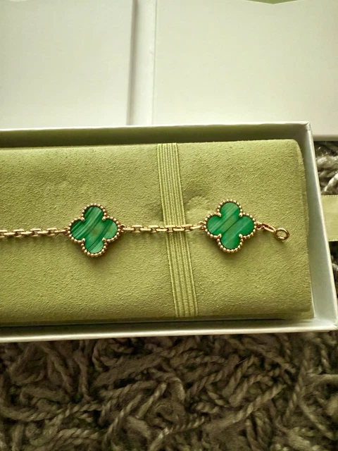 Van Cleef & Arpels Vintage Alhambra Bracelet, 5 motifs 18k YG - Malachite – Image 10