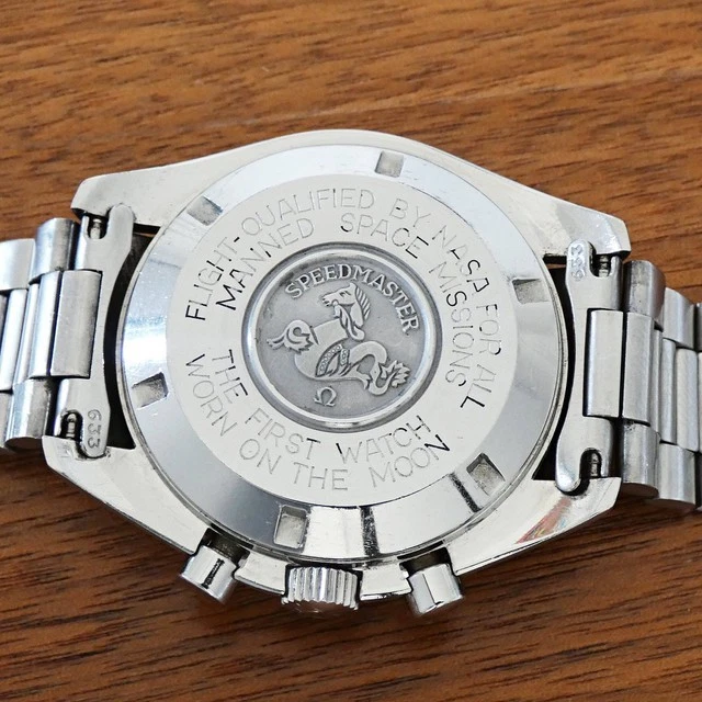 Montre Omega Speedmaster vintage 145.022 - 1983 avec documents de service et extrait d'archives – Image 7