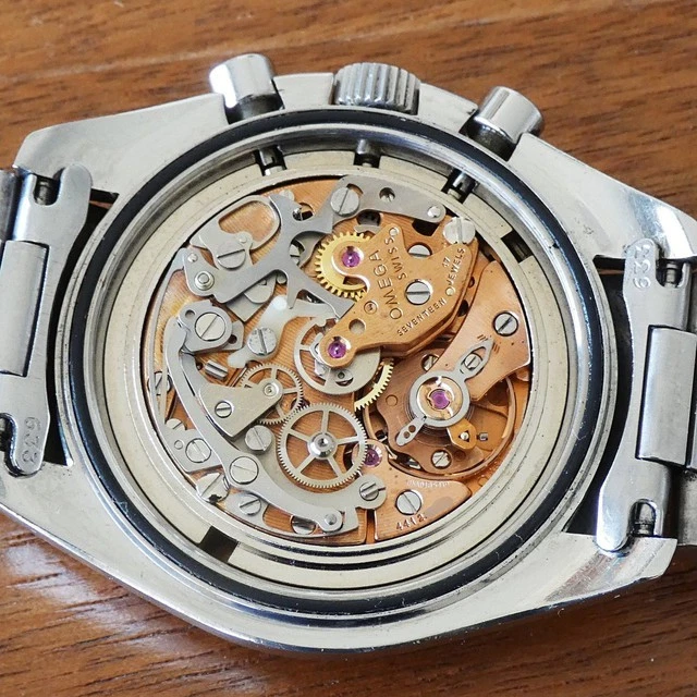 Montre Omega Speedmaster vintage 145.022 - 1983 avec documents de service et extrait d'archives – Image 6